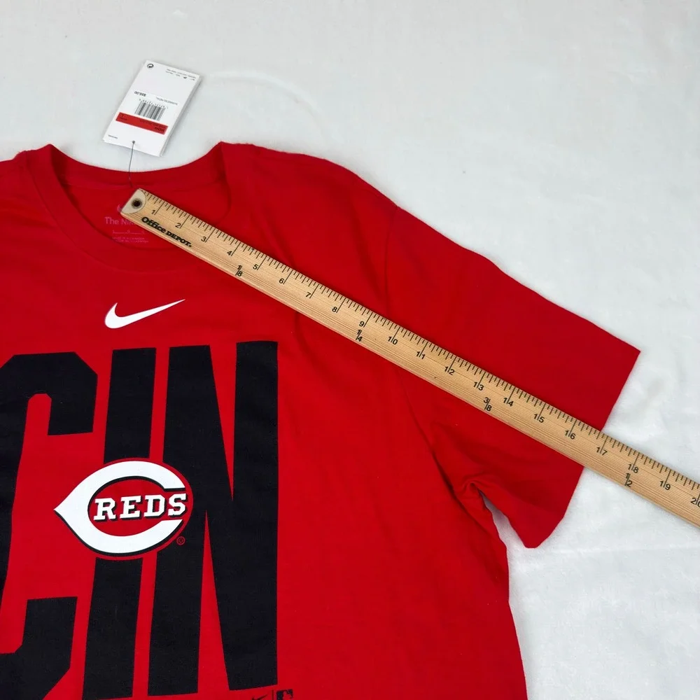The Nike Tee Mens Cincinnati Reds MLB Graphic T-Shirt Red Cincy Large New $35